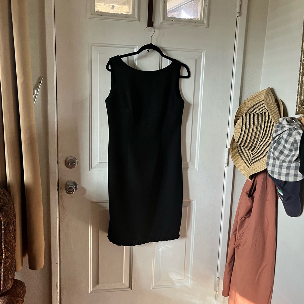 Trio New York black sheath   dress, size 8